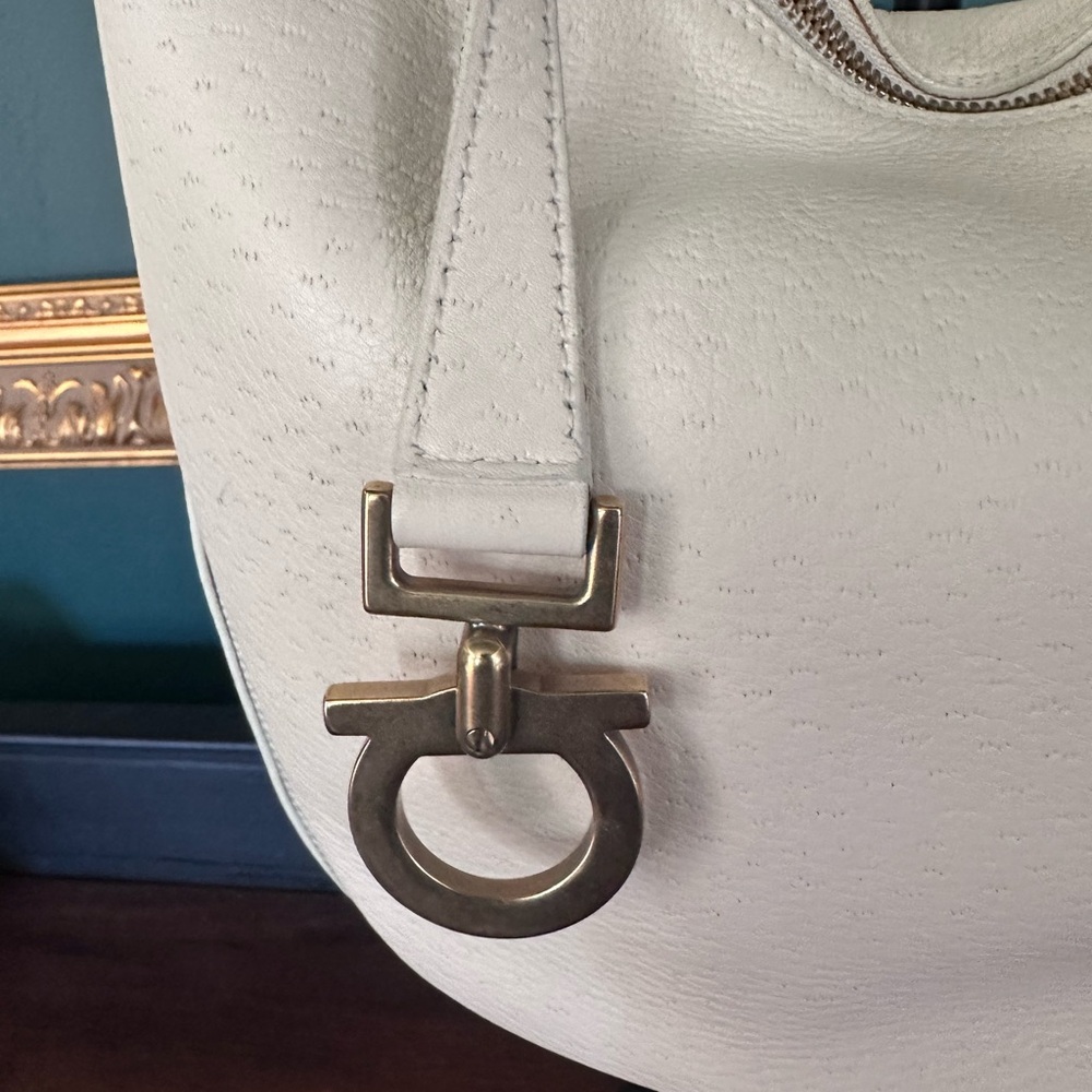 Salvatore Ferragamo Cream Hobo Bag - Picture 2 of 7